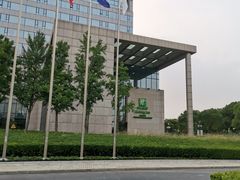 -上海虹桥西郊假日酒店