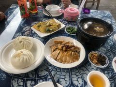 -瑞丰园庭院餐厅·白族传统家常菜