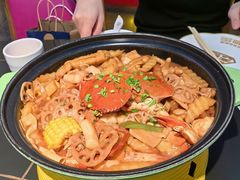 -多嘴超级肉蟹煲(中街恒隆故宫店)