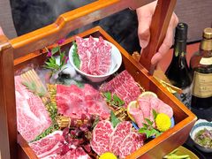 -山川小町·极番烧肉(新地假日广场店)