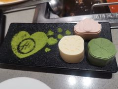 夏与荷冰慕斯-海底捞火锅(河东万达广场店)