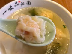 虾肉小馄饨（经典产品）-鑫震源·苏式大虾生煎(山塘街店)