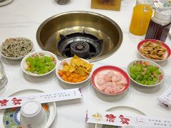 -沸炉重庆老火锅(军事博物馆店)