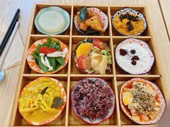 -轻蔬不用等·素食(江苏路店)
