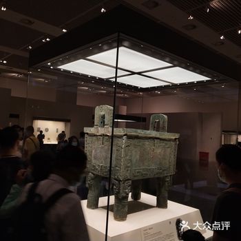 一个古代馆就走断了腿，不是周末也有好多家长带着孩子一