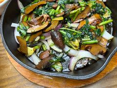 -云海肴·汽锅鸡·云南菜(天山百盛优客店)