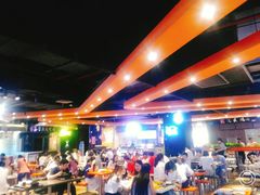 -时尚MEGO商业广场(华新地铁店)