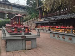 -峨眉山报国寺