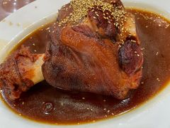 -巷子深菜馆·津门肘子(滨海店)