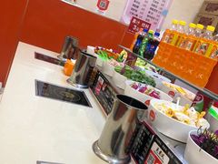 -烫煮风旋转涮吧自助小火锅(洪楼大润发店)
