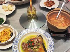 -艳阳天·非遗楚菜(武汉客厅店)