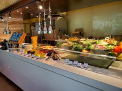 自助取餐区-威珀斯酒店·珀萃美食餐厅 | 海鲜刺身·现烤生蚝·特色烤肉