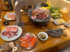 -金刚山黑牛炭火自助烤肉(西大望路店)
