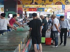 -三亚火车头万人海鲜广场