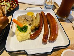 -LENBACH兰巴赫西餐啤酒坊(大连东港店)
