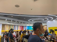 -m豆巧克力世界(上海世茂广场店)