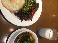 -杭州西湖湖滨银泰亚朵酒店