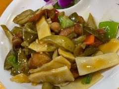 -东方之猪四更烤乳猪(金垦总店)