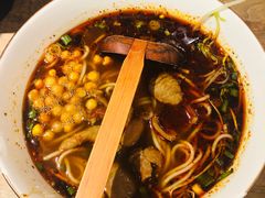 麻婆婆肥肠面-麻婆婆白家肥肠粉(海岸城店)