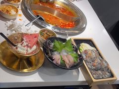 -老房老舍重庆火锅(假日城市店)