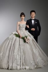 -乐派诗婚纱摄影