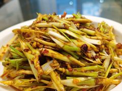 -钟掌勺忘不了地道湘菜(新天地假日广场店)