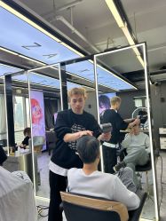 -藤野造型烫发染发