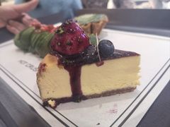 -HOT CRUSH趁热集合·现烤面包(上海环球港店)