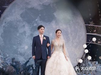 我愿和你私奔到月球|||今日婚纱分享