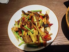 -野阿来·大馆湖南菜(青岛万象城店)