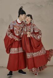 -纪梵希旅拍婚纱摄影(大连总店)