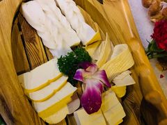 -滇釜火锅·能喝汤的火锅(车公庄店)