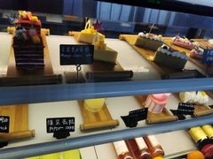 -亚龙湾喜来登·美景台大堂吧