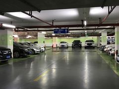 -大华第一坊-地下停车场