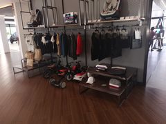 -宁波宝信宝马4S店(江北日湖店)