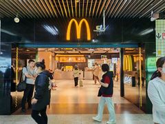 -麦当劳(中山公园龙之梦店)