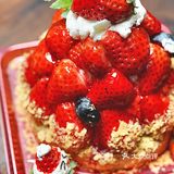 是谁还没有吃到这个草莓塔🍓?!