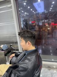 -藤野造型烫染·漂发