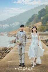 -现代经典婚纱摄影
