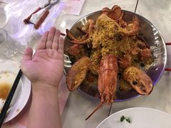 -樱花里音乐餐吧·牛扒椰子鸡(东圃店)