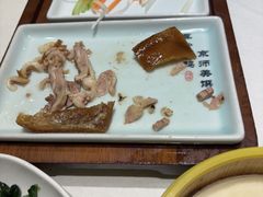 -沪华海鲜大酒楼(南汇店)