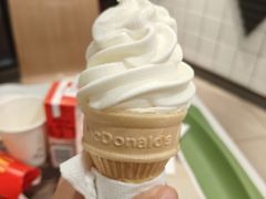 -麦当劳(卫星广场店)