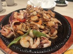 -小船渔村•大连菜•大连焖鱼(黄河路店)
