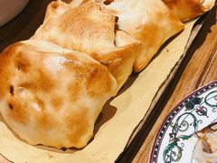新疆烤包子-清真·双公羊·馕坑烤全羊(奥体店)