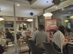 -毛辣果·贵州红酸汤牛肉火锅(西单店)