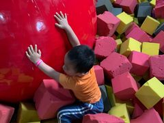-嘿哟动霸CHUA·新潮玩运动娱乐中心·蹦床滑冰团建乐园