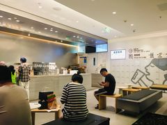 -喜茶(杭州滨江宝龙店)