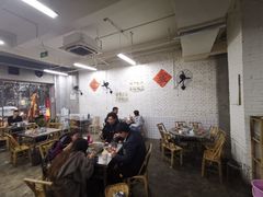 大堂-咏勝锑锅麻辣烫(净居寺路总店)