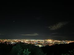 -鬼笑石后山停车场