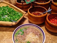 -云阿蛮云南生烫牛肉米线(奉贤路店)